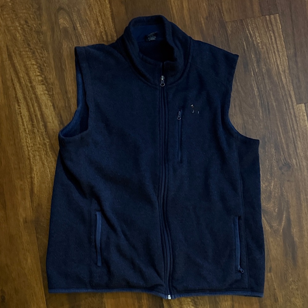 The Black Dog Navy Fleece Vest
